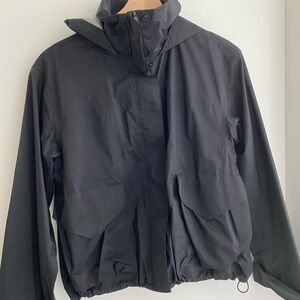 Lululemon cropped rain jacket